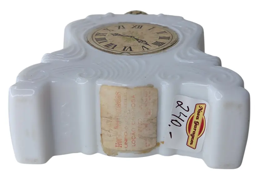 Foto de um(a) Perfume Avon Relógio Médio Vintage, da categoria de Outros colecionáveis. Perfume Avon Relógio Médio Vintage. Mostrado de uma perspectiva diferente. Vendido no marketplace Trésors.