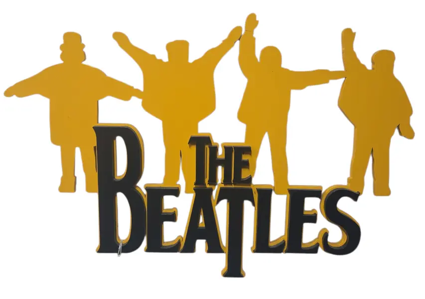 Foto de um(a) Placa Decorativa "The Beatles" – Silhueta Amarela & Logo Preto (3D), da categoria de Placas. Leve a magia de Liverpool para sua casa com esta incrível placa decorativa dos Beatles! Esta peça combina dois elementos... Mostrado de uma perspectiva diferente. Vendido no marketplace Trésors.