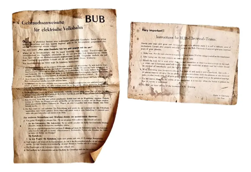 Foto de um(a) Conjunto Vintage De Ferromodelismo Alemão Bub 127/220v, da categoria de Trens de brinquedo. *POR FAVOR LER COM ATENÇÃO* Conjunto de ferromodelismo alemão ´´BUB`` na caixa com manual original.Karl Bub foi um pioneiro... Mostrado de uma perspectiva diferente. Vendido no marketplace Trésors.