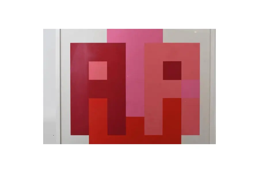 Foto de um(a) PAIVA BRASIL - Sem título. Serigrafia, prova de impressão 2 de 5. Obra assinada e datada em 1984 no canto inferior direito. Medindo 56 x 56 cm (obra) e 60 x 60 cm com moldura co, da categoria de Serigrafia. José Brasil de Paiva, mais conhecido como Paiva Brasil, nasceu em 1930 no Rio de Janeiro, RJ. Desde jovem, demonstrou... Mostrado de uma perspectiva diferente. Vendido no marketplace Trésors.