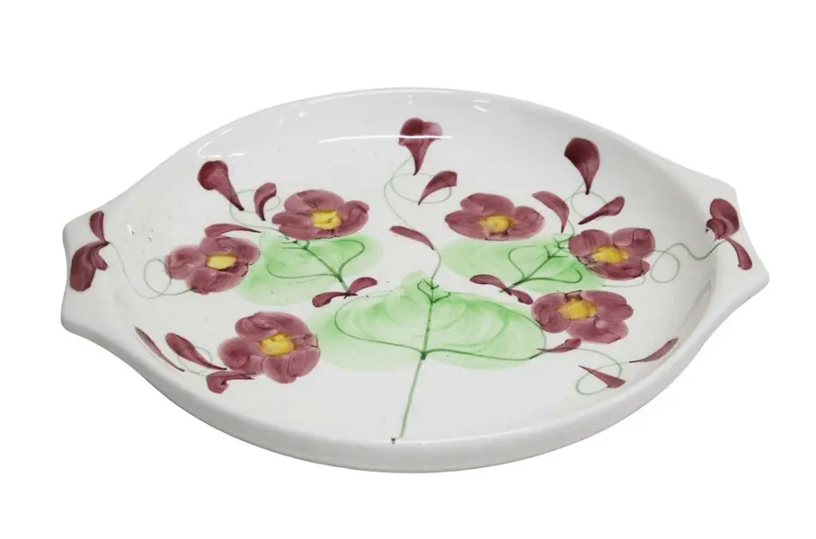 Foto de um(a) Travessa refratário em cerâmica floral, da categoria de Travessas e tigelas. Refratário em cerâmica, com decoração floral policromada e pegas laterais. Manufatura INCA, refratário para forno e mesa. ... Vendido no marketplace Trésors.