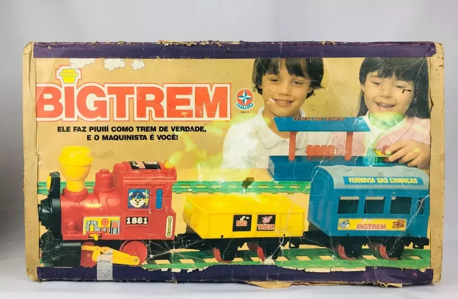 Foto de um(a) Brinquedo ferrovia Big Trem Estrela anos 80, da categoria de Trens de brinquedo. Brinquedo Ferrovia Big Trem Estrela Anos 80. Mostrado de uma perspectiva diferente. Vendido no marketplace Trésors.