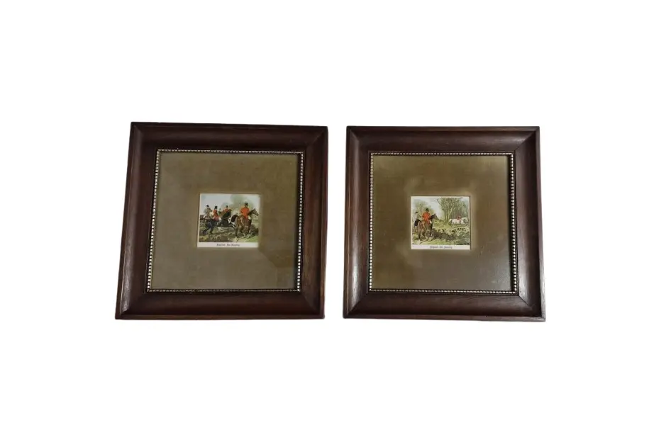 Foto de um(a) Nobre par de quadros caçada inglesa, da categoria de Gravuras. Belíssimo par de quadros decorativos de estética clássica e aristocrática, reproduzindo obras do artista George Wright,... Vendido no marketplace Trésors.