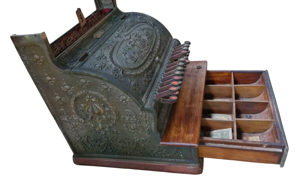 Foto de um(a) Caixa Registradora da marca National do Início do Séc. XX, da categoria de Outros colecionáveis. Belíssima caixa registradora mecânica da National Cash Register (NCR), fabricada no ano de 1910 em Dayton, Ohio, modelo... Mostrado de uma perspectiva diferente. Vendido no marketplace Trésors.